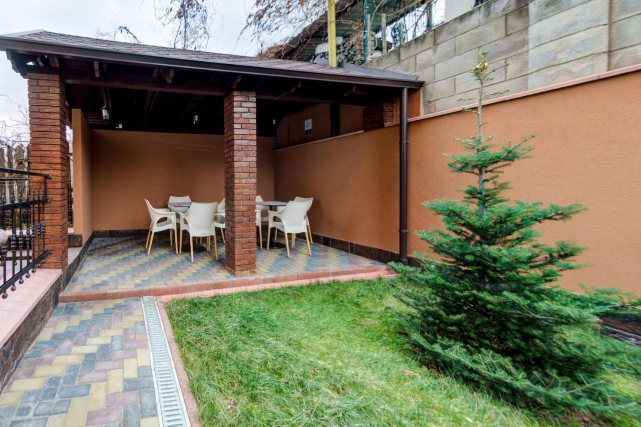 Catherine Hotel Chisinau Exterior photo